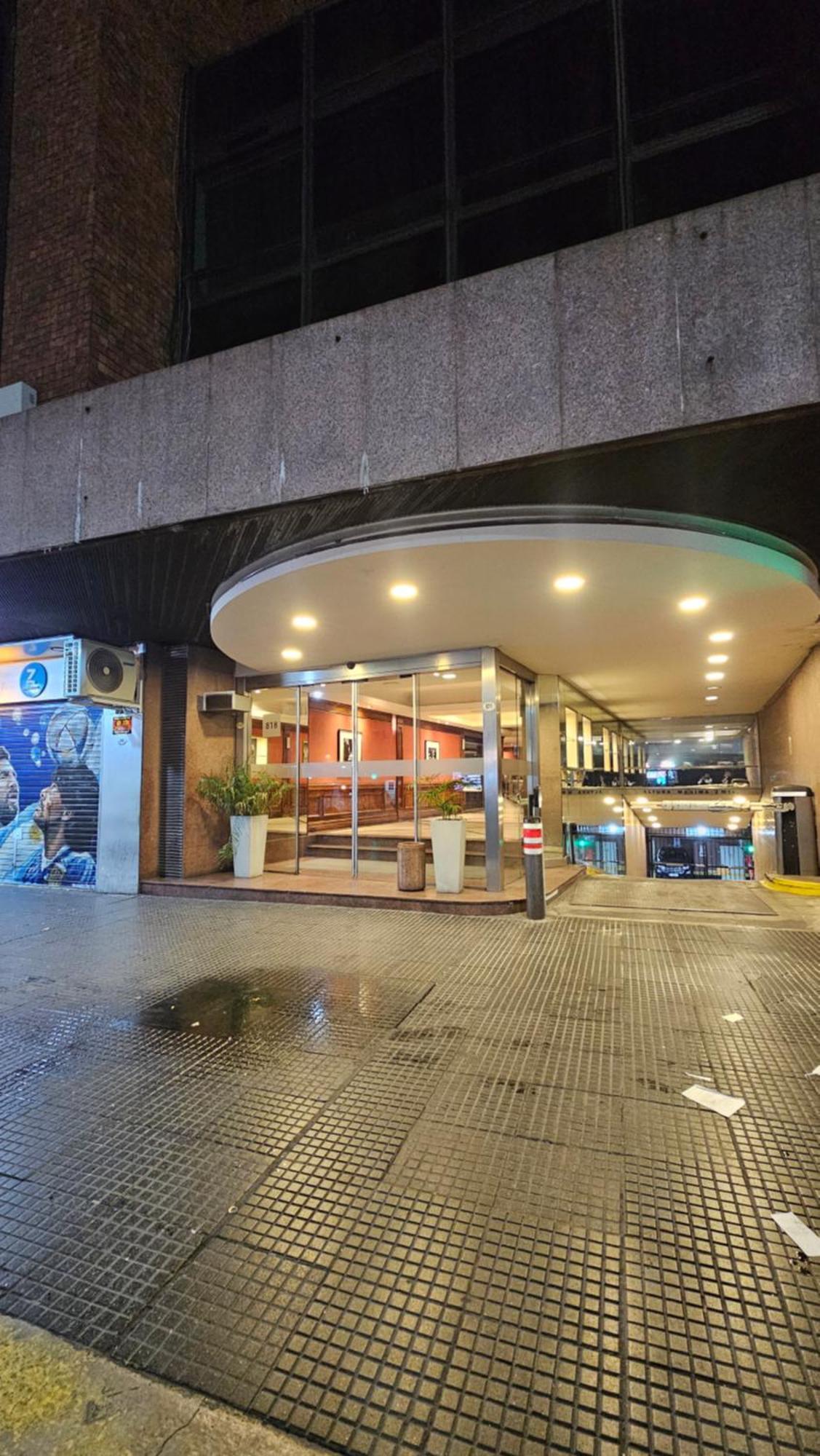 Апартаменты Departamento En Microcentro A Pasos Del Obelisco Буэнос-Айрес Экстерьер фото